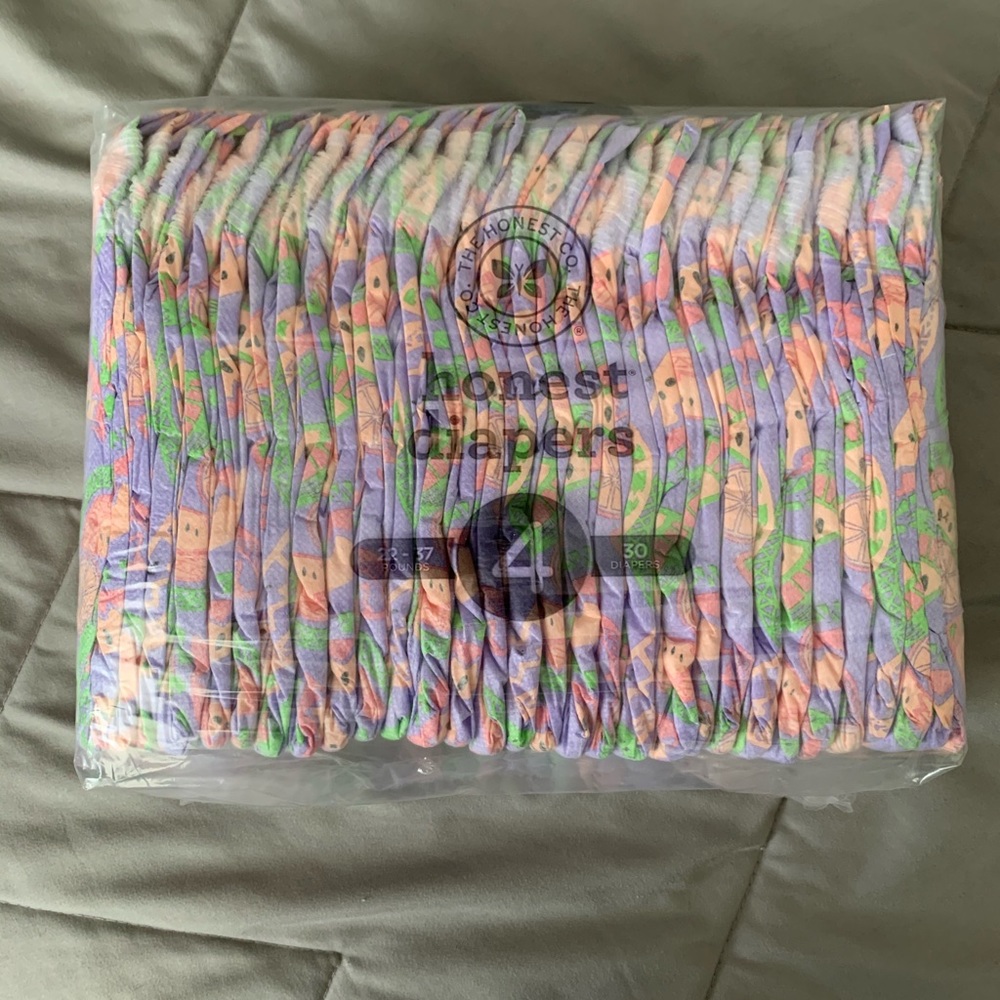 Pack of 30 Honest Diapers size 4- MUST BUNDLE